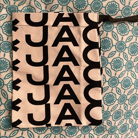 Marc Jacobs Handbags - Marc Jacob-  small drawstring bag - unused